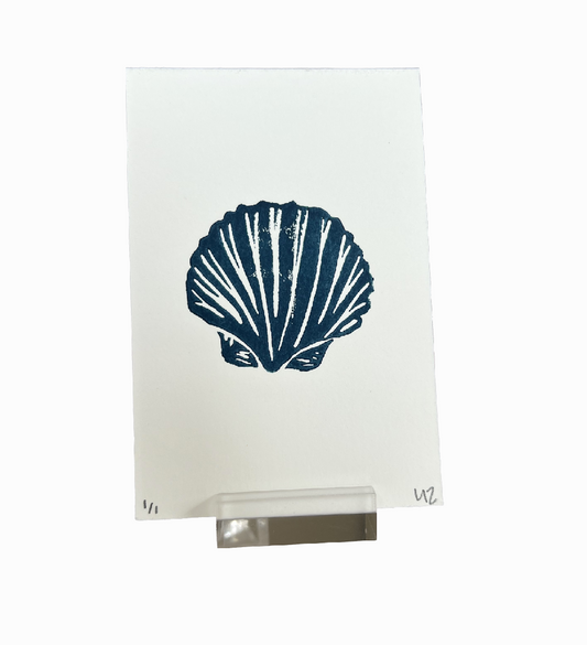 Tiny Shell v1